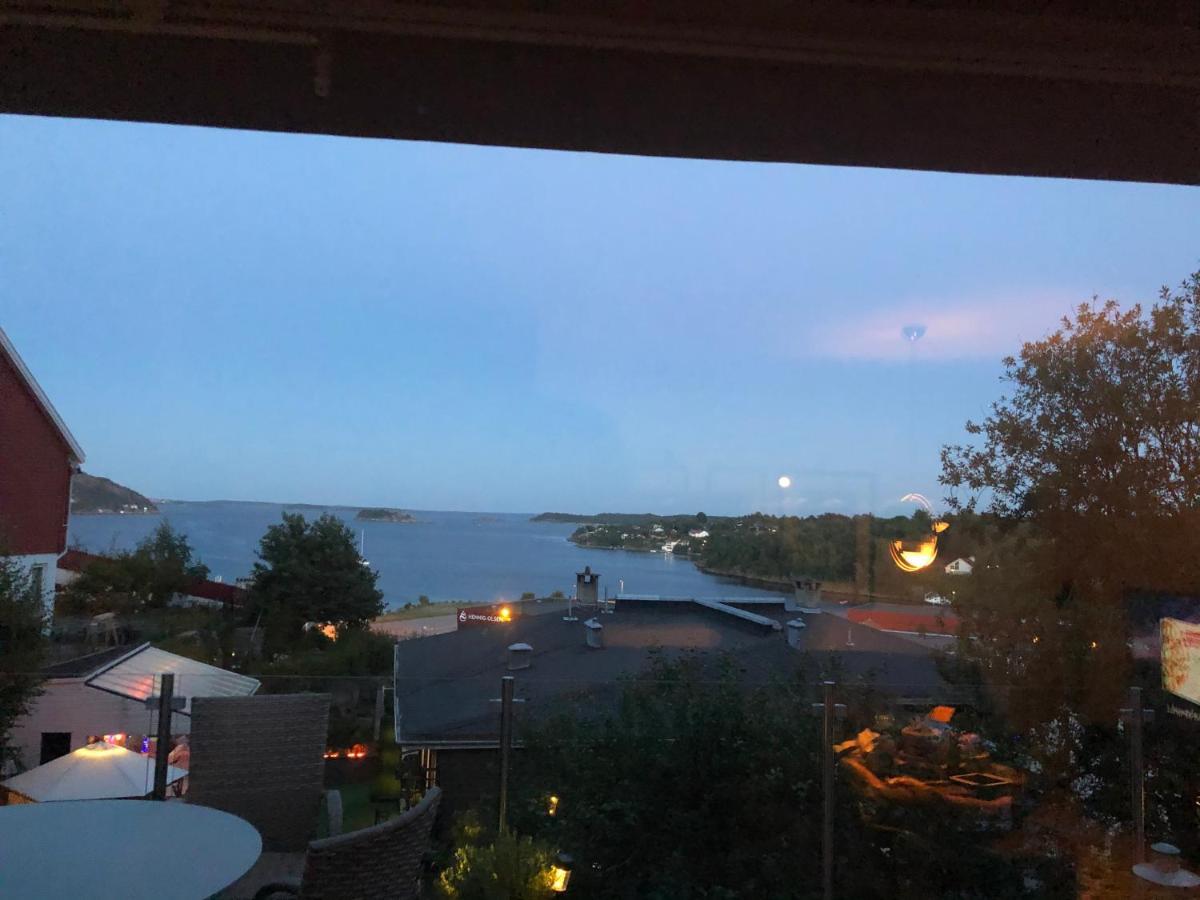 Aid Og Svein' S Sentrumsnaere Panorama Hjem Apartment Кристиансан Екстериор снимка