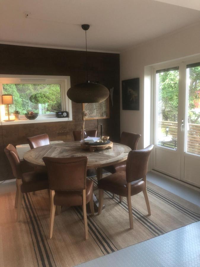 Aid Og Svein' S Sentrumsnaere Panorama Hjem Apartment Кристиансан Екстериор снимка