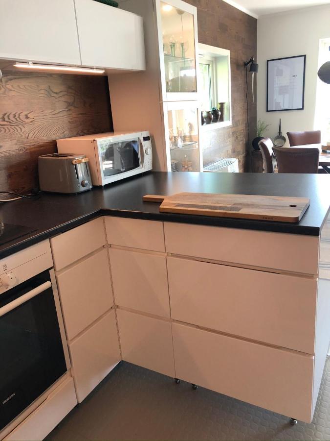 Aid Og Svein' S Sentrumsnaere Panorama Hjem Apartment Кристиансан Екстериор снимка